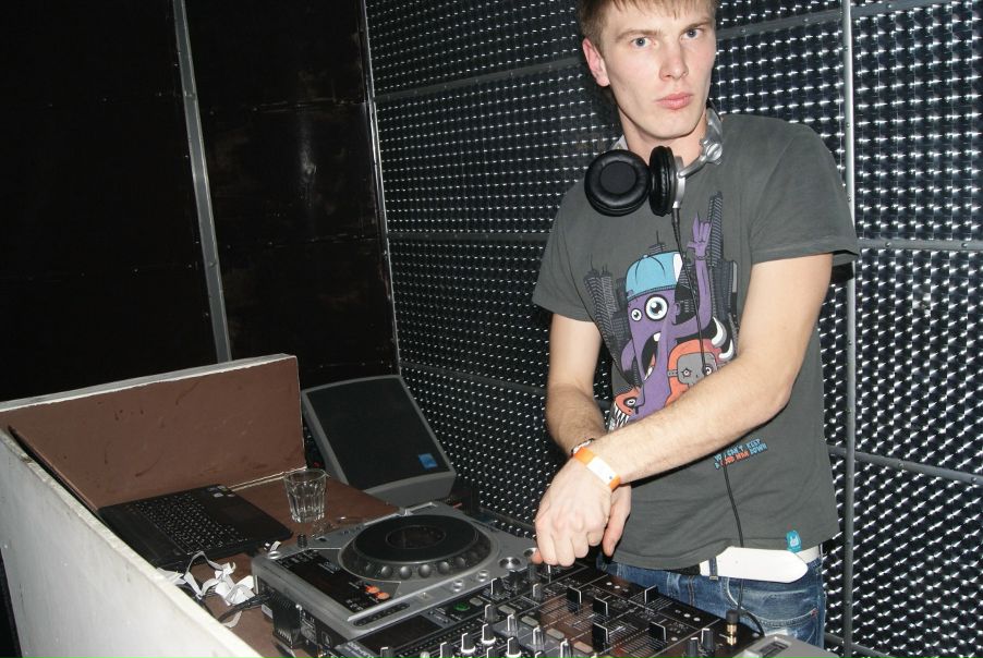 №1, Игорь Москаленко №1, Игорь Москаленко