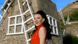 Xhesilda Pershqefa - Dashni (Official Video 2020)