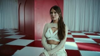 Mimi Webb - Red Flags (Official Video 2023)